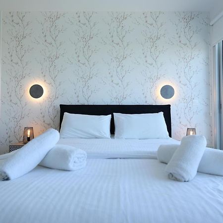 Lovely Cozy One Bedroom Suite With Pool Протарас Екстериор снимка