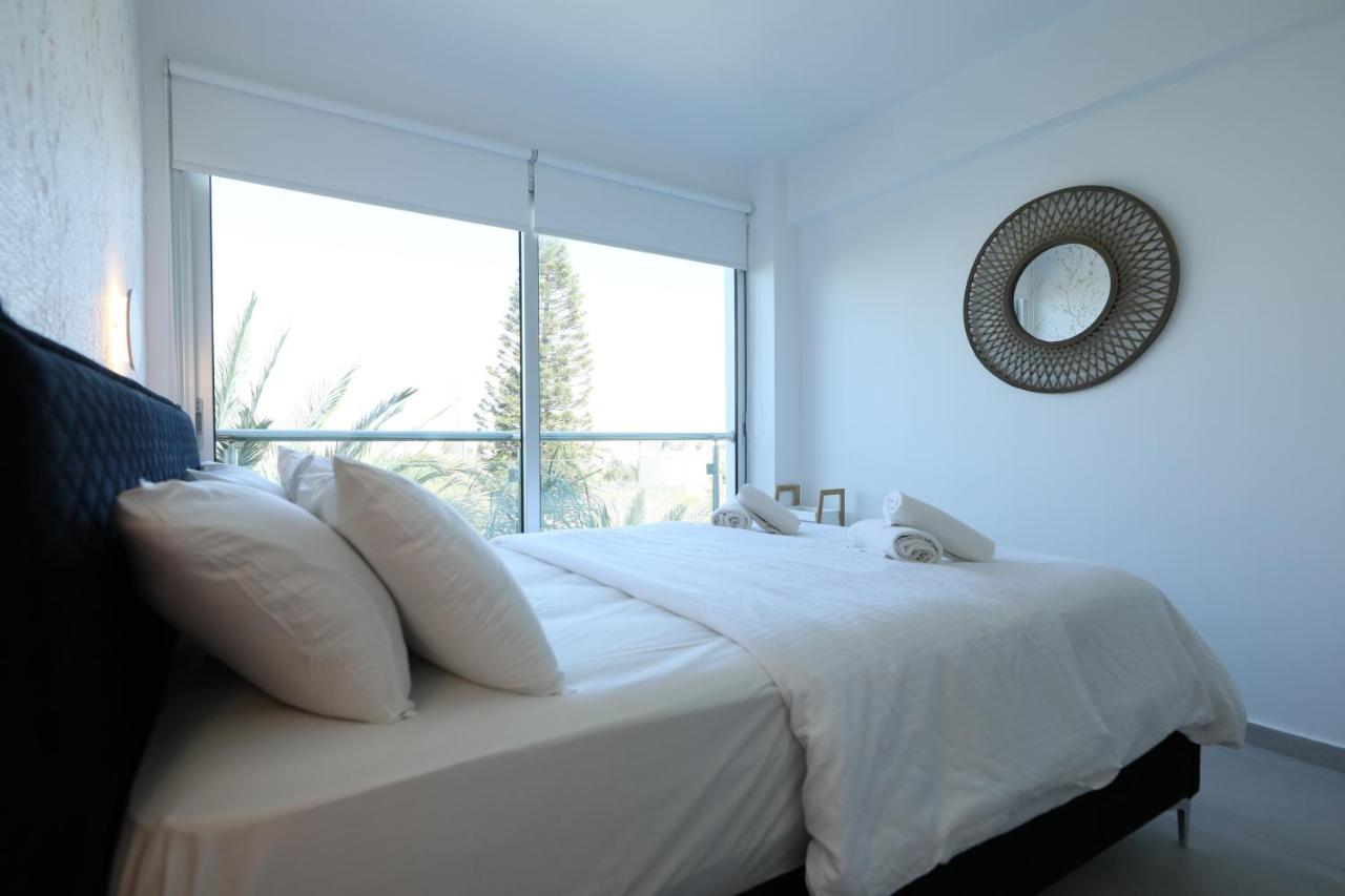 Lovely Cozy One Bedroom Suite With Pool Протарас Екстериор снимка